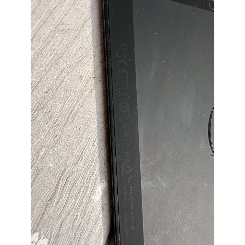 Amazon Fire HD 10 16GB Black 10.1in Wi-Fi Tablet w/ Wall Charger P48WVB4 bundle